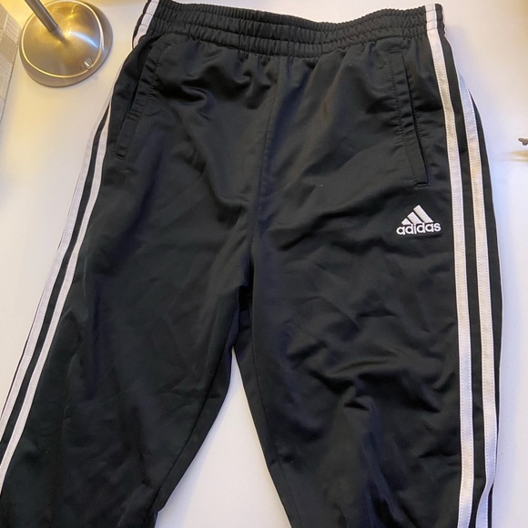 ADIDAS SNAP PANTS🦋🦋 - Picture 1 of 3